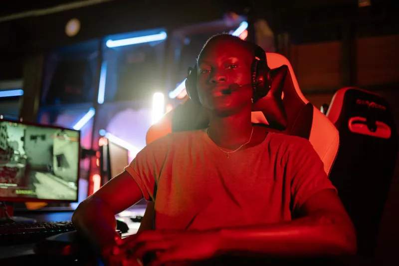 Throne Room Lies: What Esports Pros Actually Sit On During 10-Hour Grind Sessions